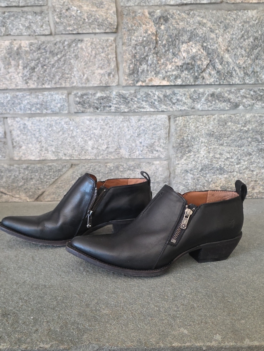 Frye Women's Black Leather Side-Zip Ankle Boots
